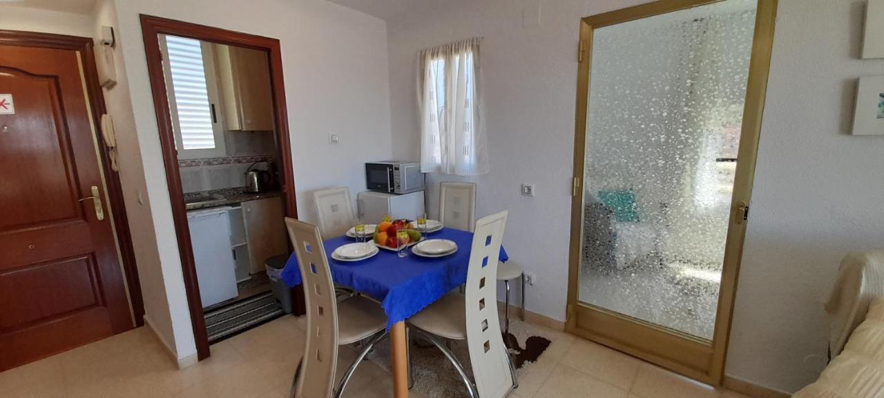 شقة بينايدورم  في Agustina Seaview In Rincon De Loix -Free Parking, Wi-Fi, Pool, New Air Conditioning, Sea View المظهر الخارجي الصورة